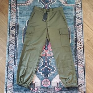 NWT green high-waisted utility cargo joggers, M